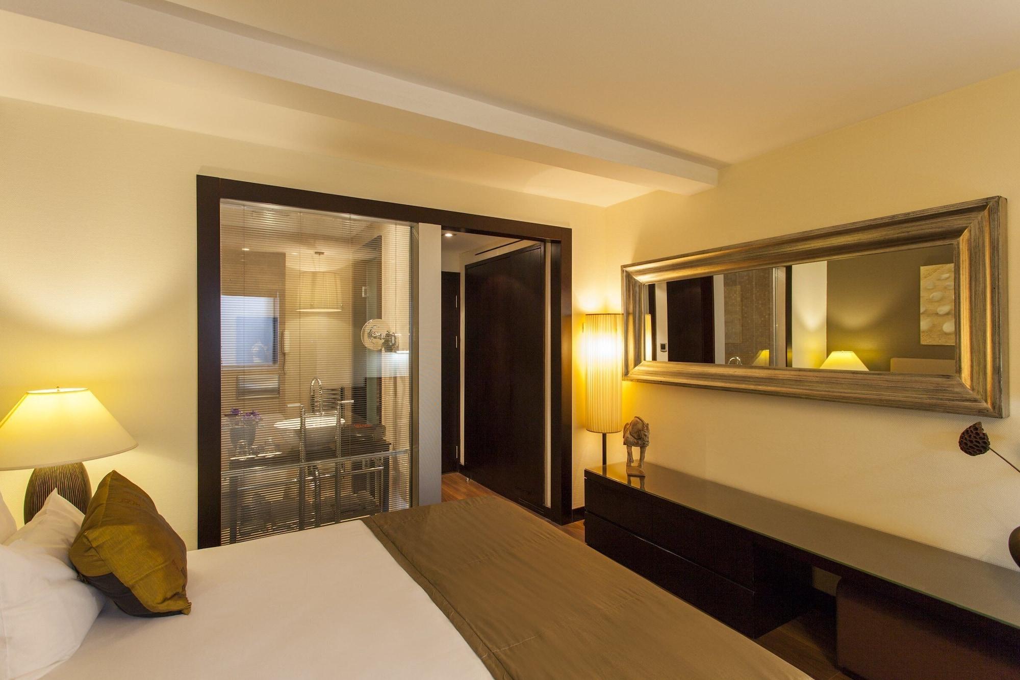 Quentin Design Hotel 4*