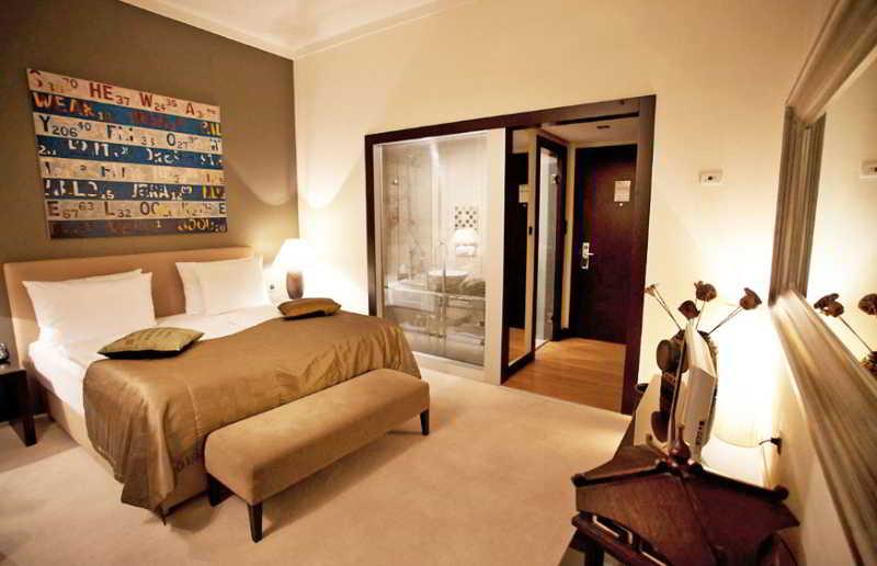 Hotel Quentin Design 4*